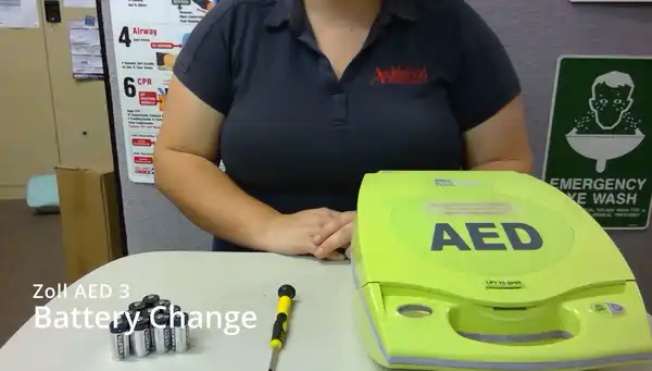How to change Zoll AED Plus Batteries?